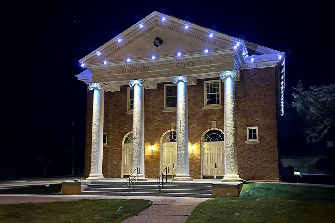 Revitalizing Municipal Buildings: Boost Tourism with Trimlight Systems