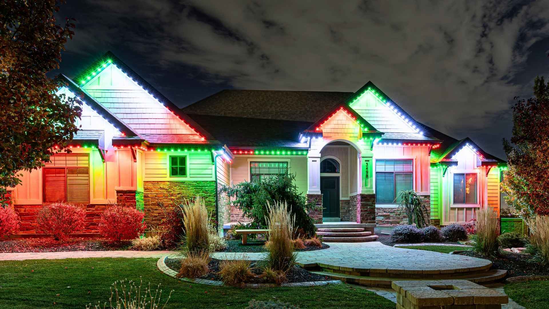 Do Permanent Christmas Lights Violate HOA Rules?