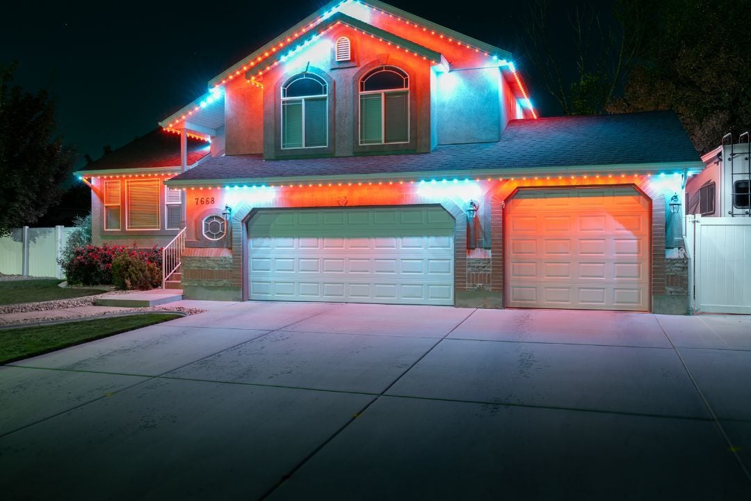Getting a Permanent Christmas Lights Quote? Here’s What It Should Include.